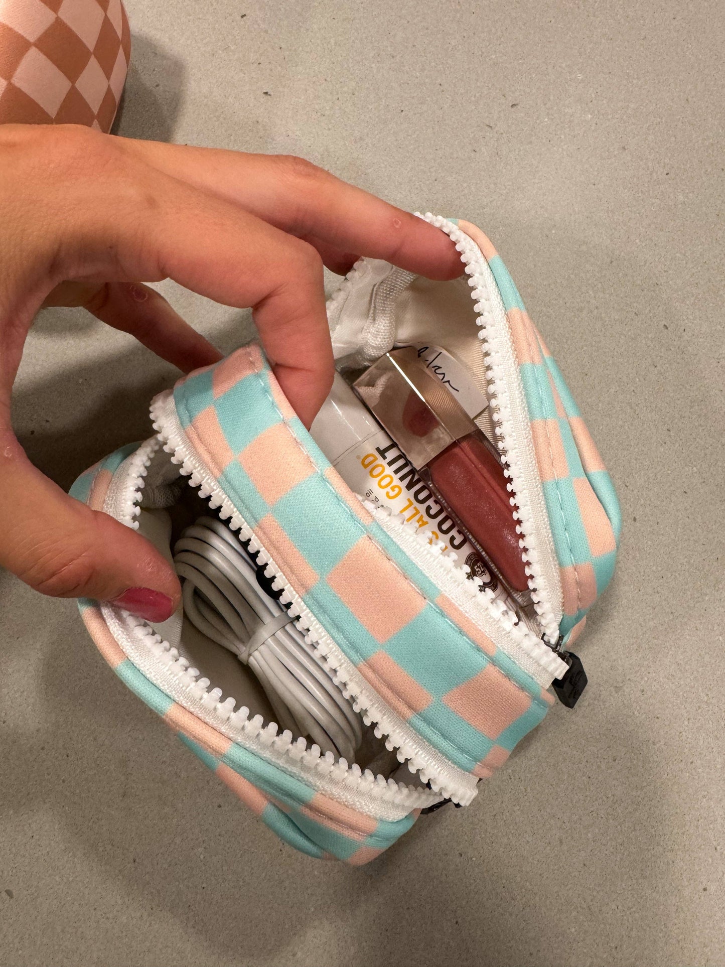 Micro Pouch in Green Hearts