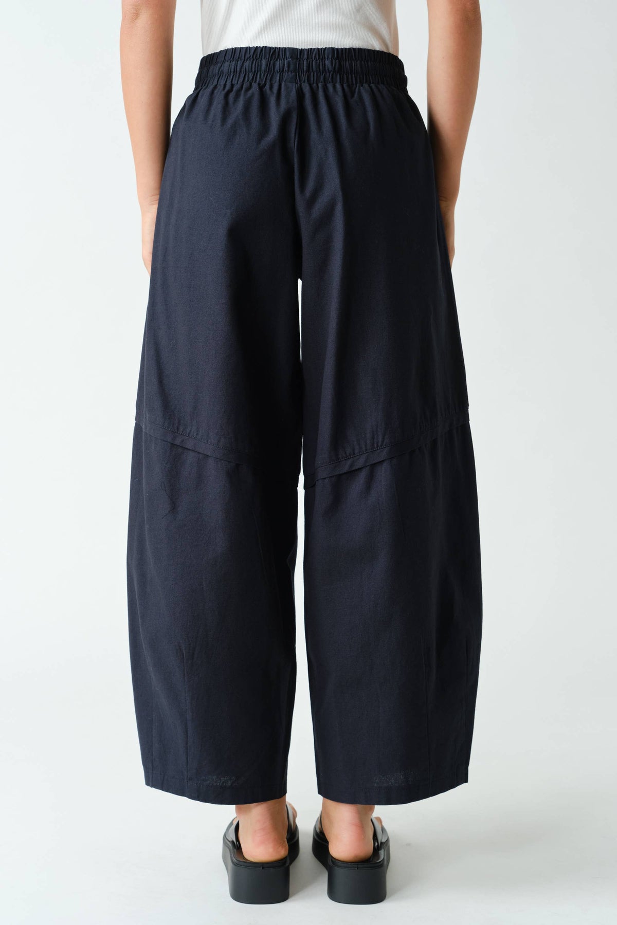 Backroads Black Barrel Pants