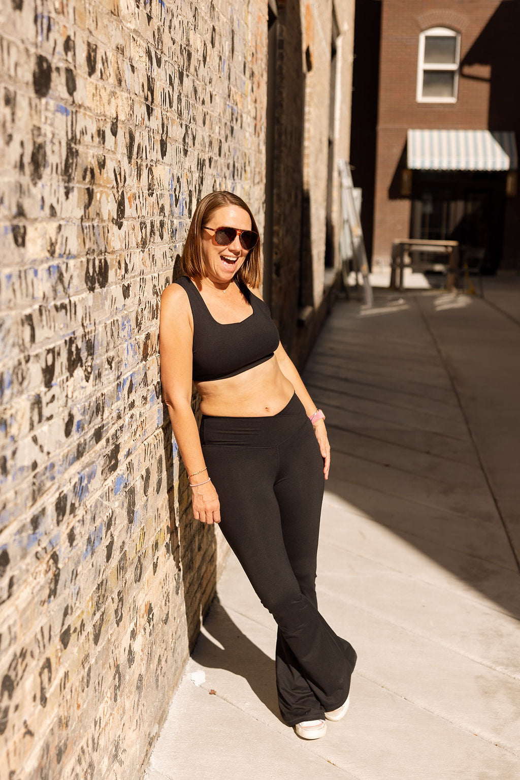 Venice Crossover Waist Yoga Pants