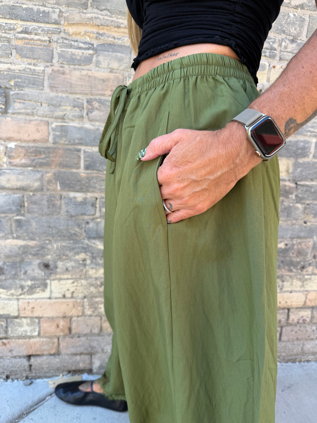 BALLOON LEG PANTS WITH DELICATE LACE