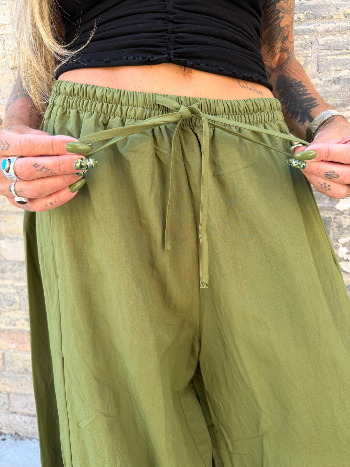 BALLOON LEG PANTS WITH DELICATE LACE