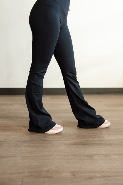 Venice Crossover Waist Yoga Pants